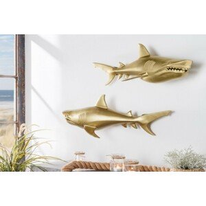 Estila Designový set dvou nástěnných dekorací žralok Perry ve zlaté barvě z kovu 68cm